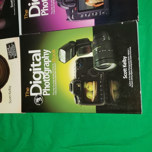 The Digital Photography Book Vol 1-4 Paper Back Like New - Picture 4 of 6